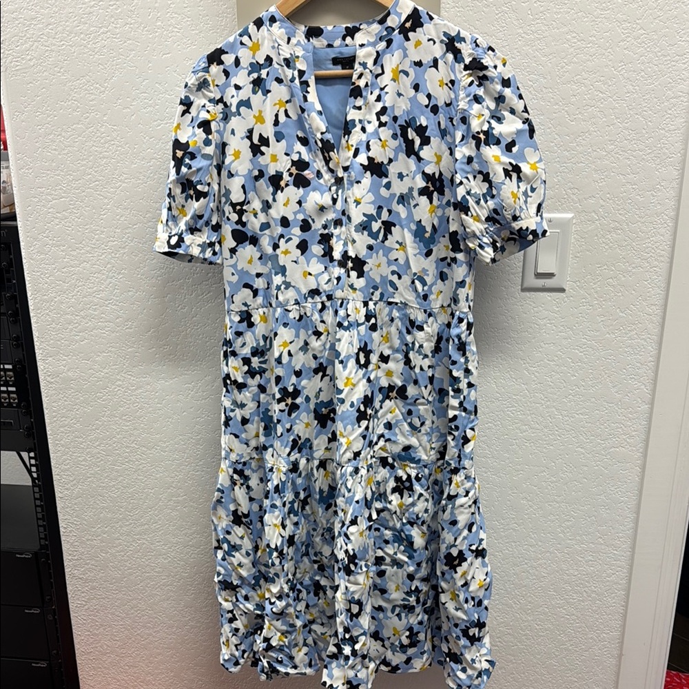 NWOT Ann Taylor Floral Puff Sleeve Dress